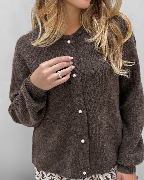 Cardigan med perleknapper