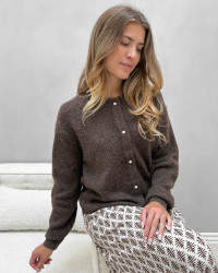 Cardigan med perleknapper