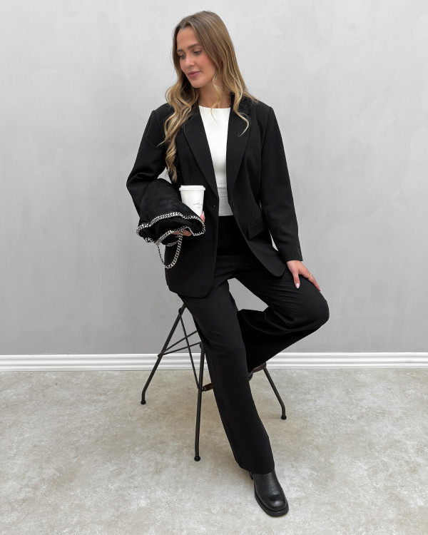 Klassisk sort blazer med løs pasform - Dametøj