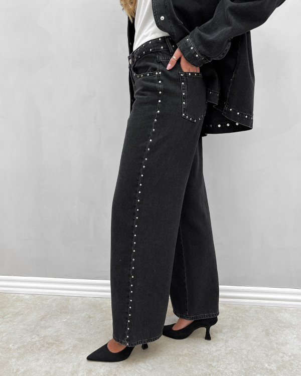 Cool sort denim buks med nitter