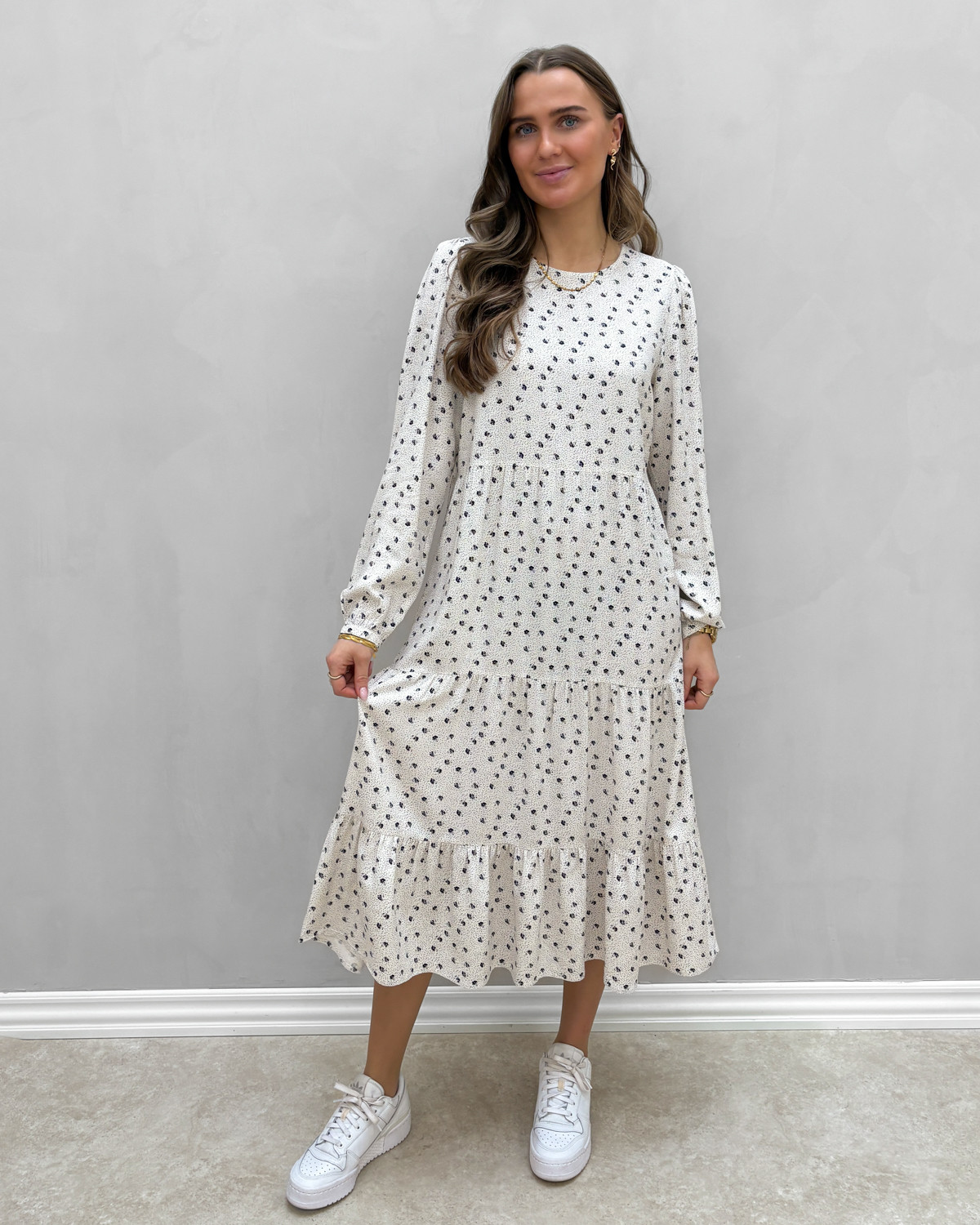 VILA Vilimited Cloud Dancer Black Flowers L/S Midi Dress - 40 - Hvid