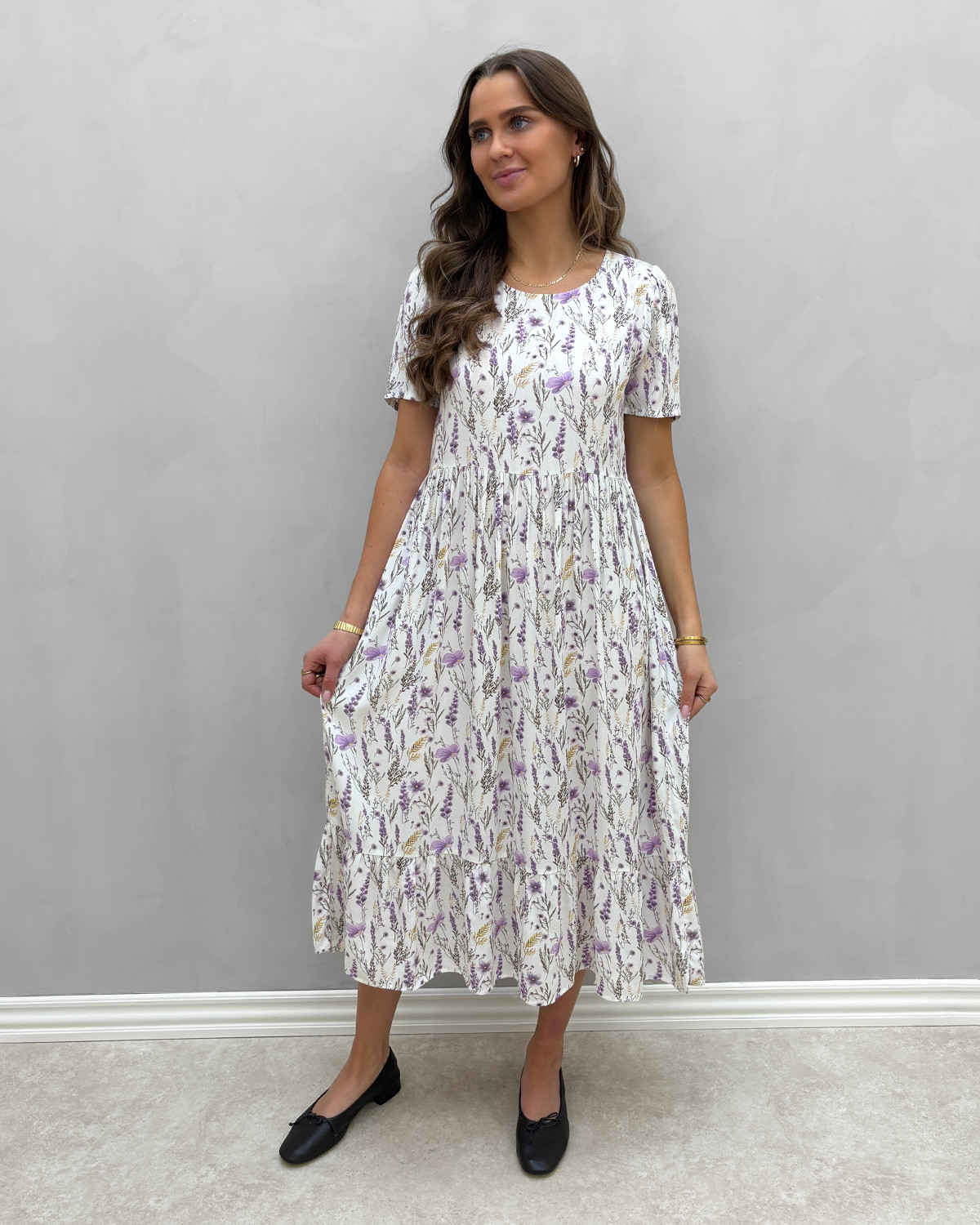 JDY Jdyaia Cloud Dancer Purple Flower S/S Midi Dress - S - Hvid