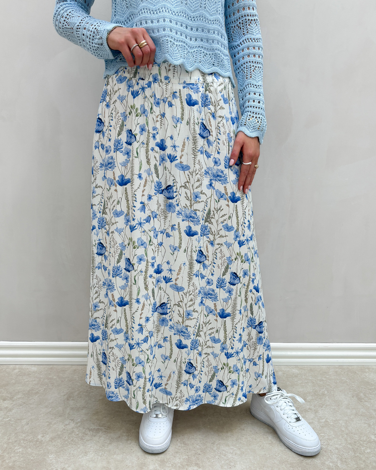 JDY Jdyaia Snow White Blue Butterfly Flower Long Skirt - XL - Hvid